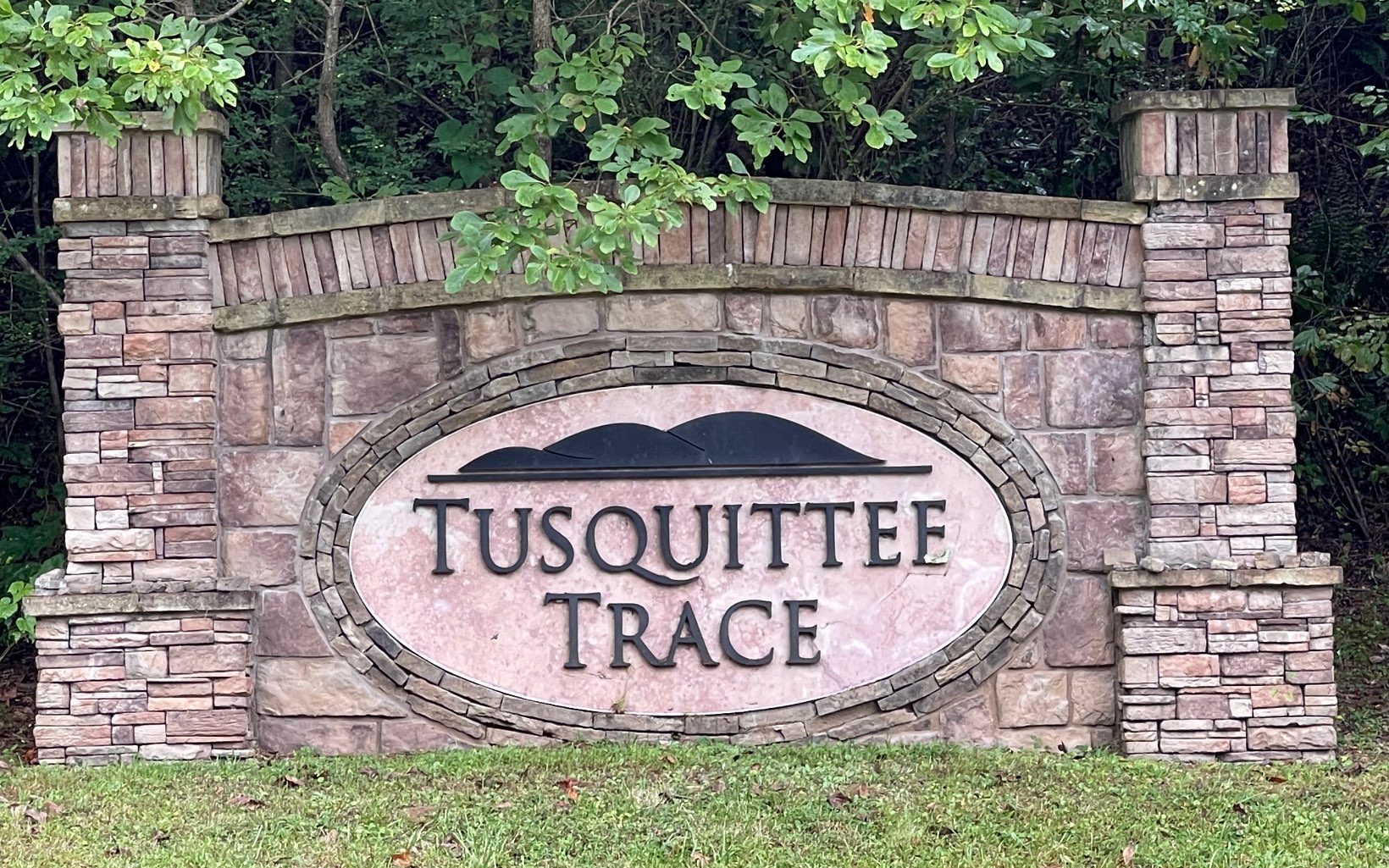 LT 11  TUSQUITTEE TRACE
