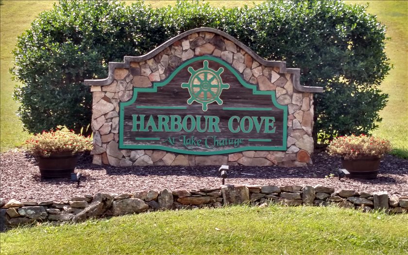 4&5  HARBOUR COVE DRIVE